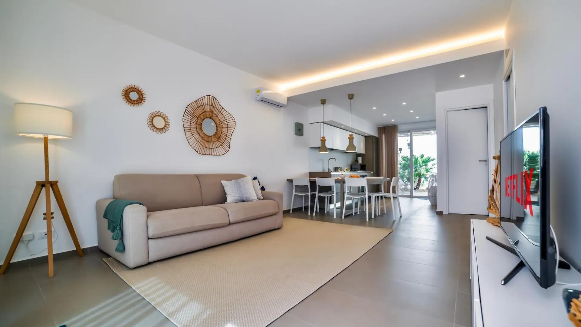 Casa Blanca Villa Marina di Ragusa Italy